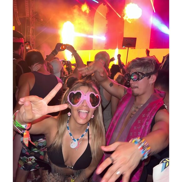 Heart Shaped Sunglasses Fashion Oversize Love Eyewear for Women Men - Picture 3 of 9